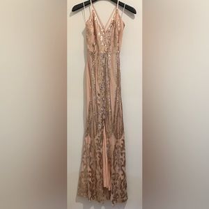 NWT Women’s pink formal dress with sequins by Trac size L